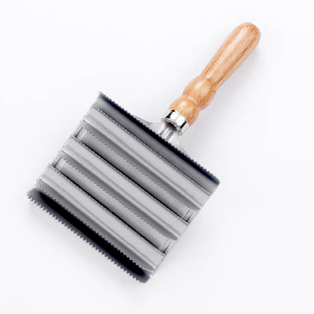 Lincoln Metal Curry Comb - L